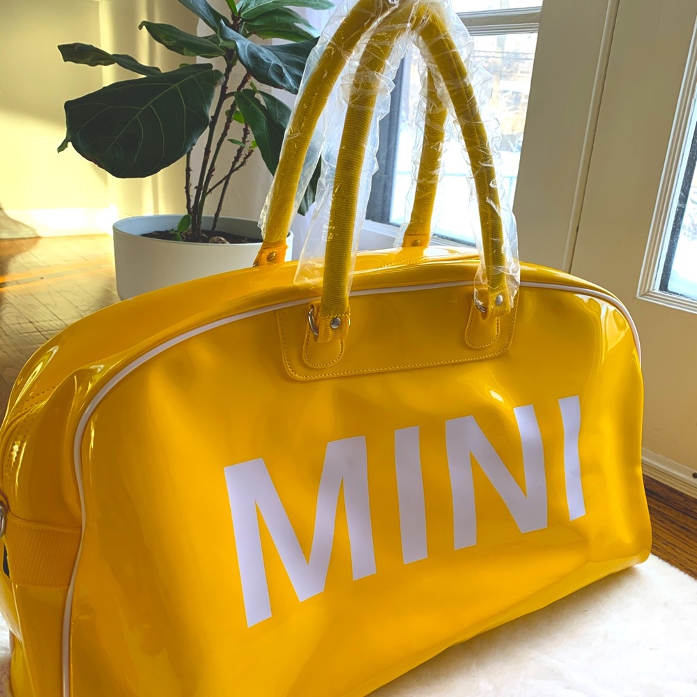 Big yellow Mini Cooper bag